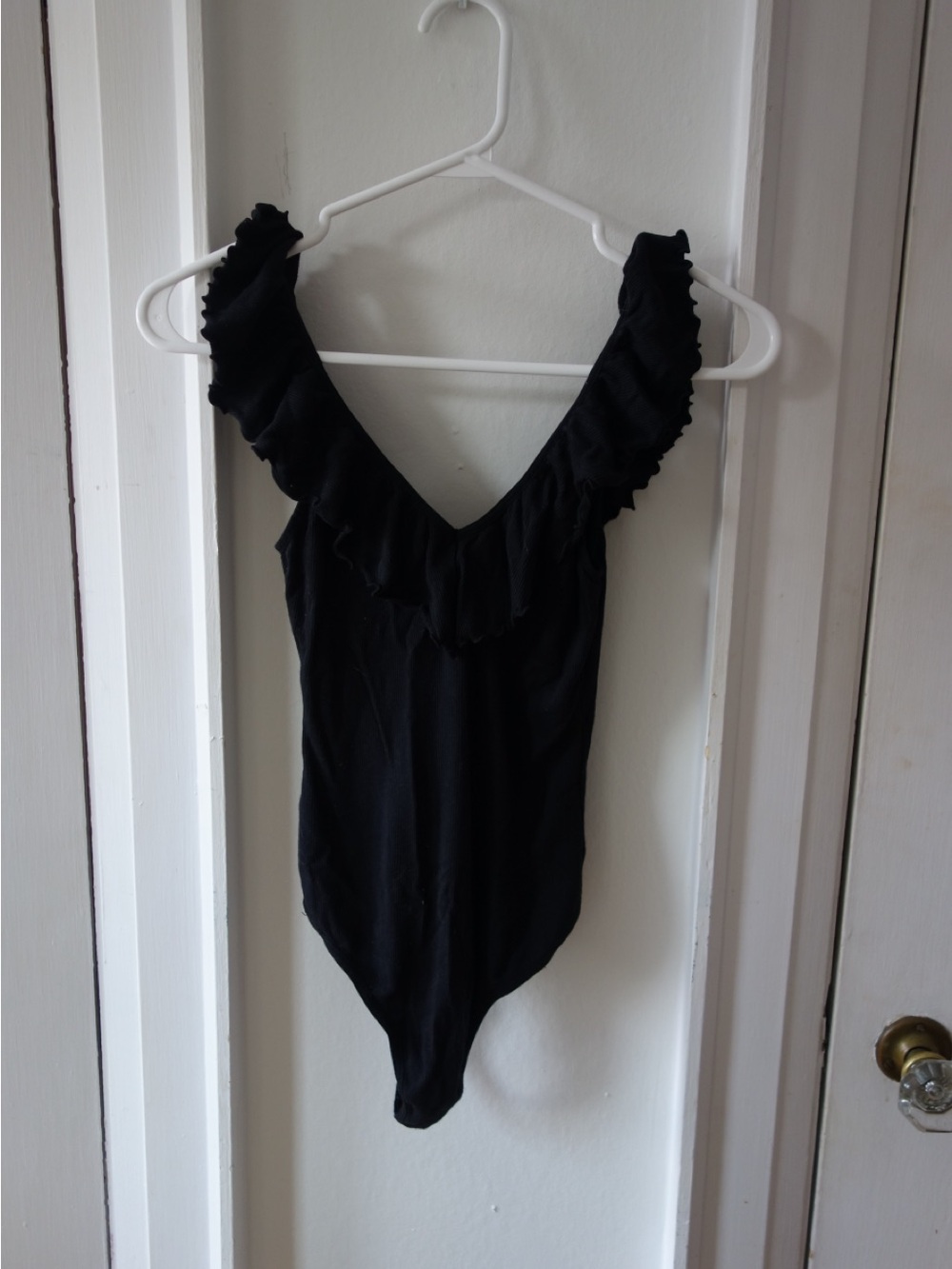 Wilfred Black Ruffle V-Neck Bodysuit